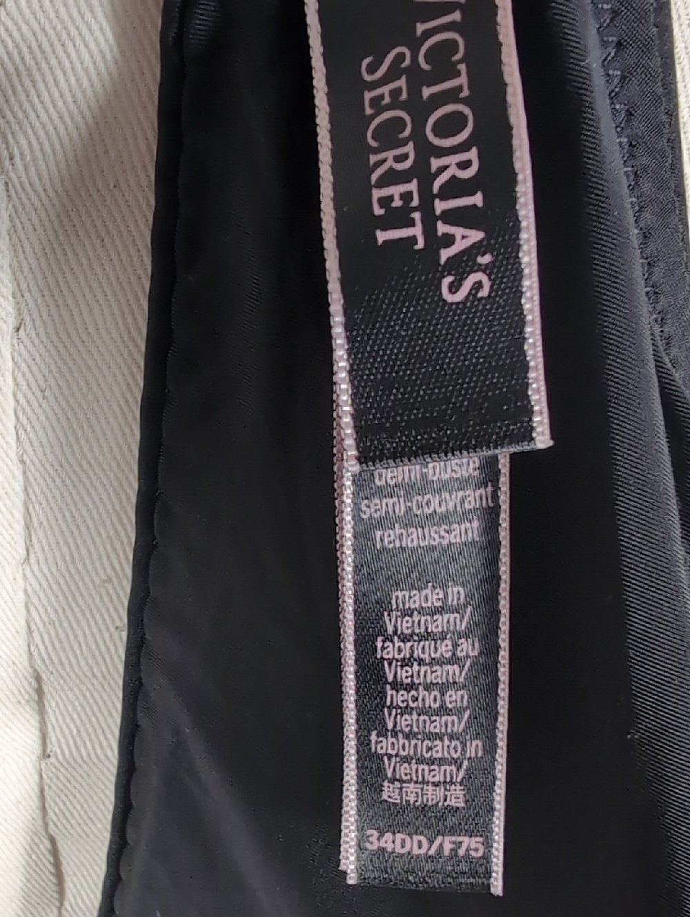 Victoria's Secret Black Smooth Uplist Semi/Demi Bra, Sz 34DD - Picture 3 of 4